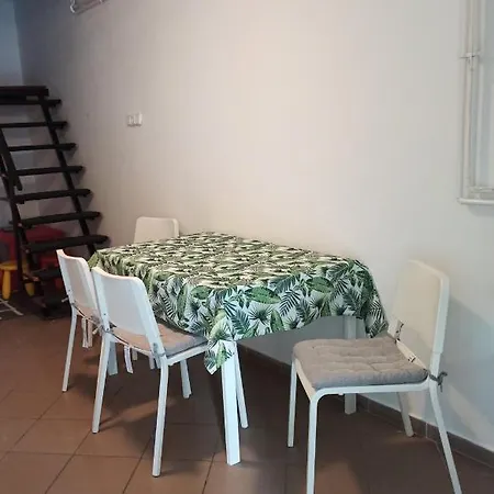 Casa de hóspedes Hársfaapartman és Vendégház Gyula
